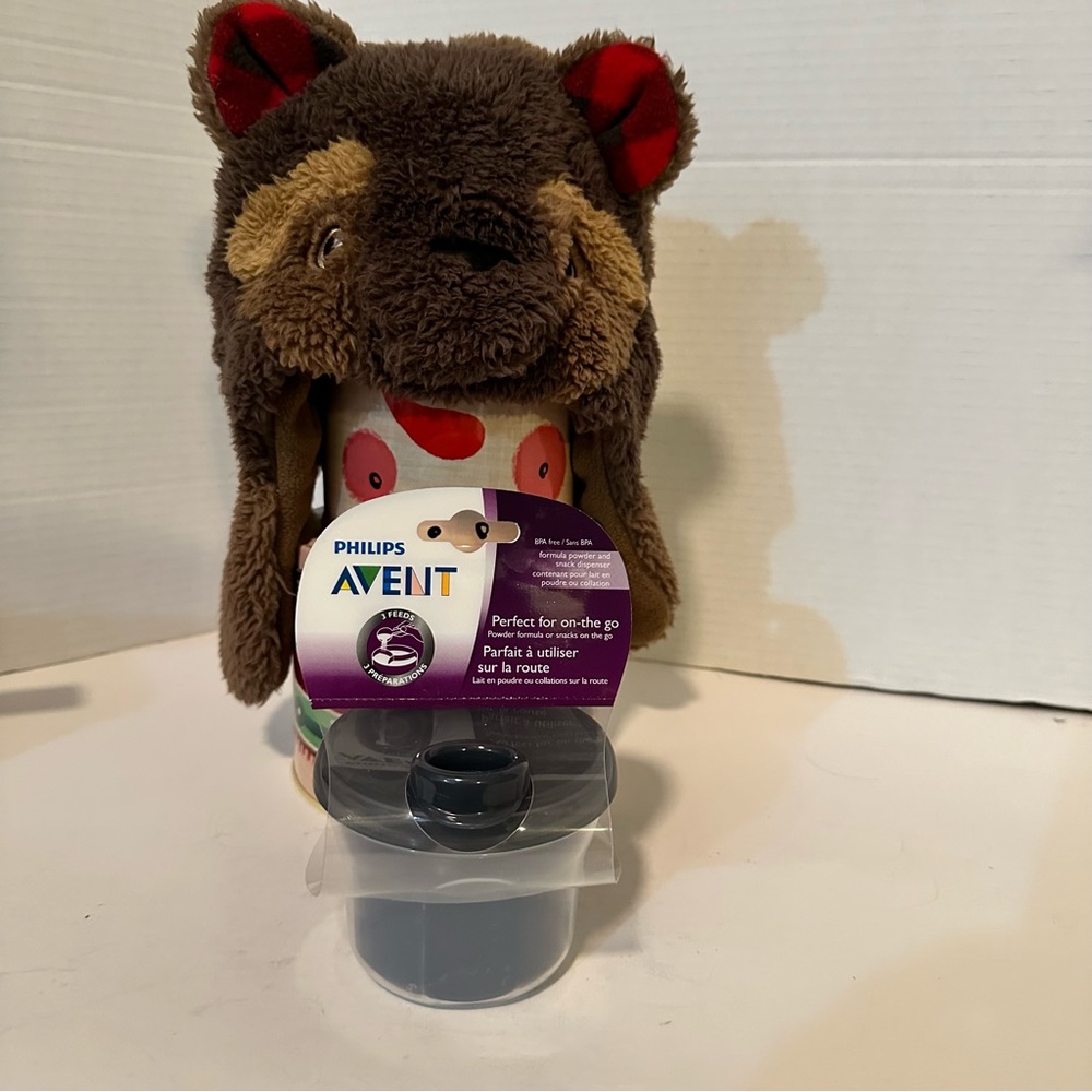 Children’s Hat paired with an Advent Sippy Cup